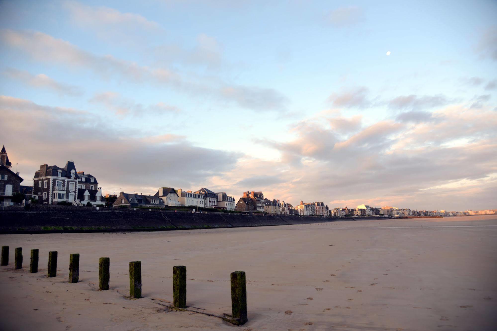 Hôtel Ar Iniz Saint-Malo Esterno foto